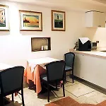 Cavanella 3*