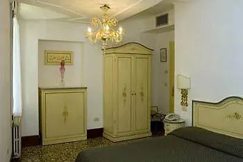 Cavanella 3*